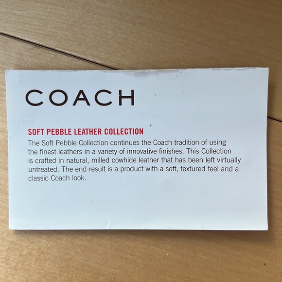 Coach soft pebble leather wallet - Picture 4 of 4